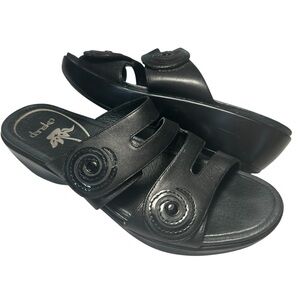 Dansco Dixie Black Leather Slip On Sandals Womens 39